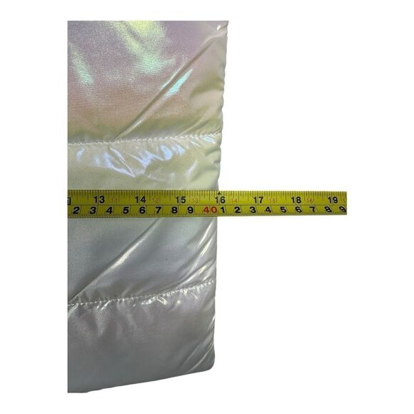 BATH & BODY WORKS WHITE IRIDESCENT PUFFER TOTE BAG BLACK FRIDAY 2023 new - Picture 6 of 7